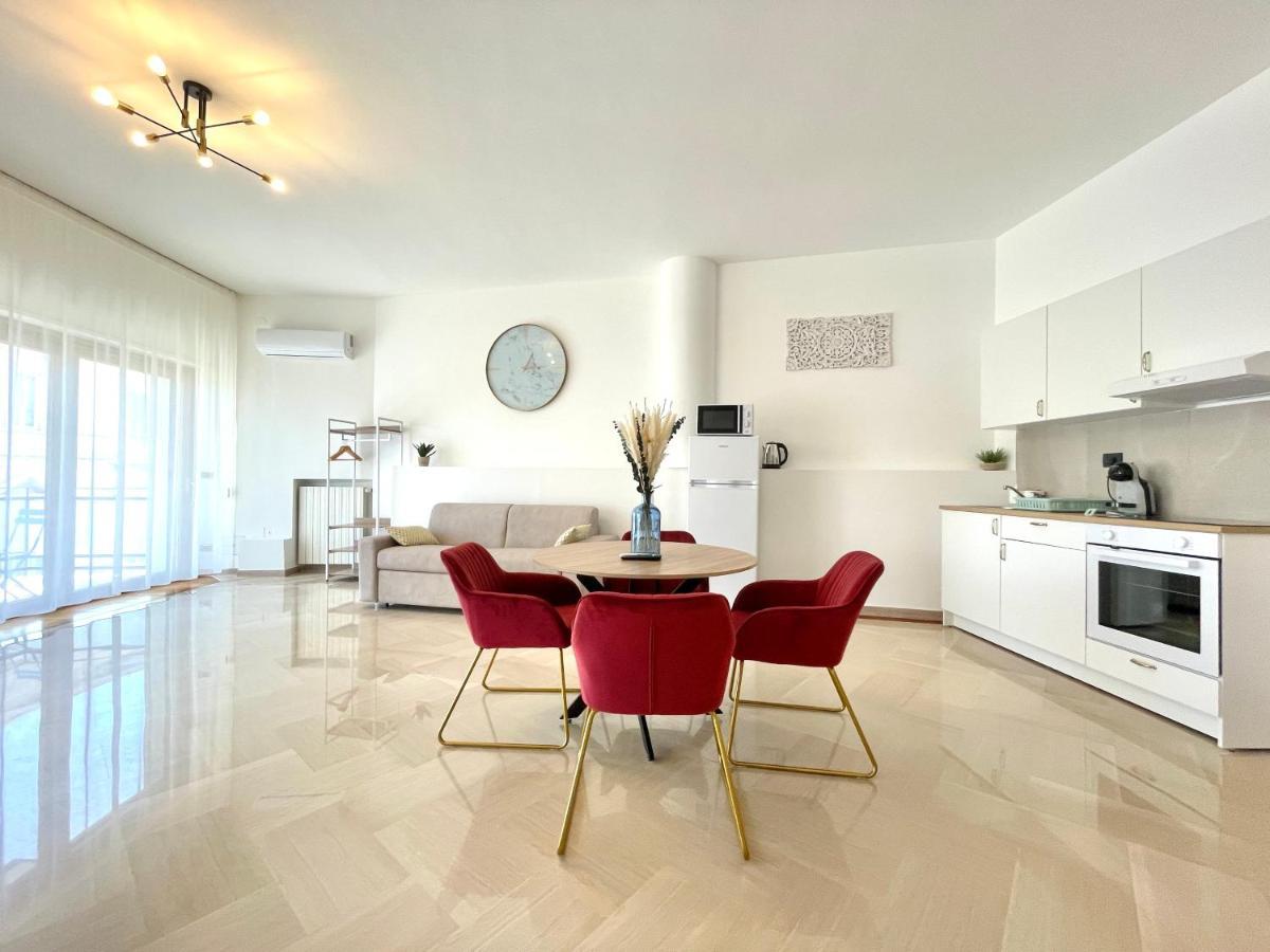 Trani Suite - Moro 10 Bagian luar foto